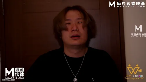 โม๊กควยสด โม๊กควย แตกใน แตกสด เย็ดบนโต๊ะเรียน เย็ดนักศึกษา เซ็กส์บนโต๊ะ ห้องเรียน หีแน่น หนังโป๊จีน
